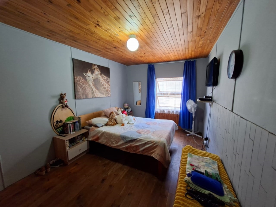 6 Bedroom Property for Sale in Hartenbos Central Western Cape